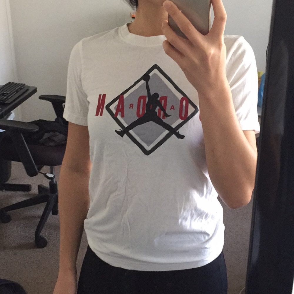 Jordan White T-Shirt, with logo in the front - Picture 4 of 4